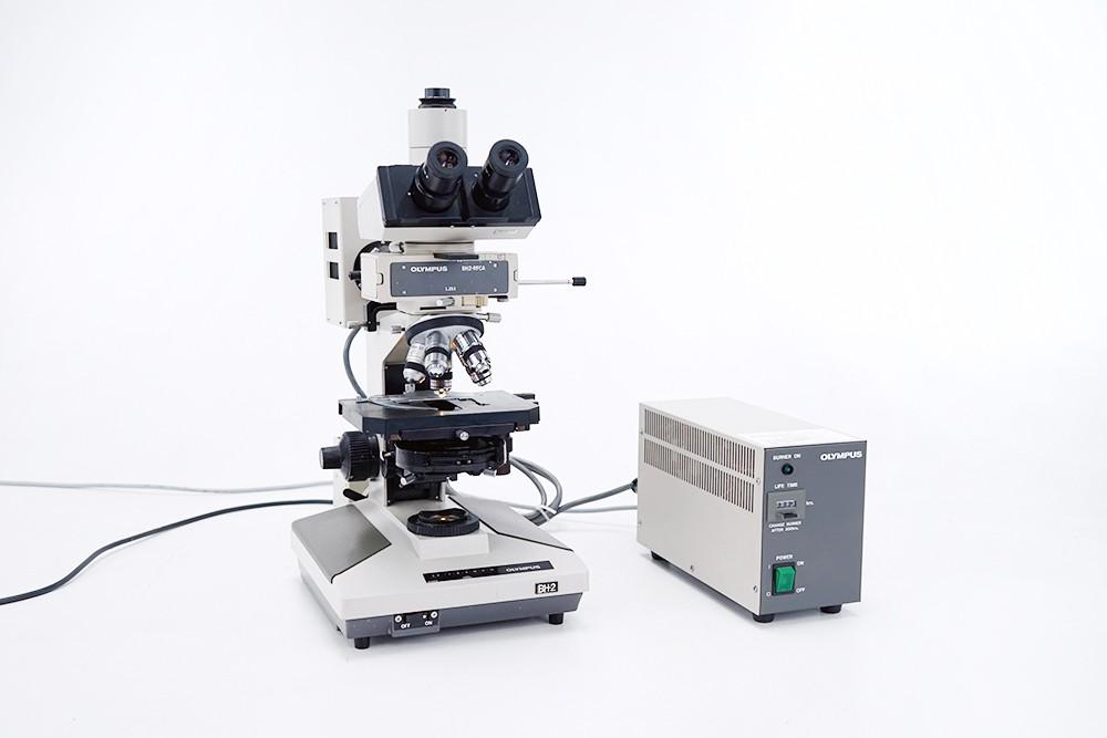 Olympus BH2 Fluorescence Phase-Contrast Microscope with 10x, 20x, 40x, 60x, 100x Magnifications and B&G Filter Cube
