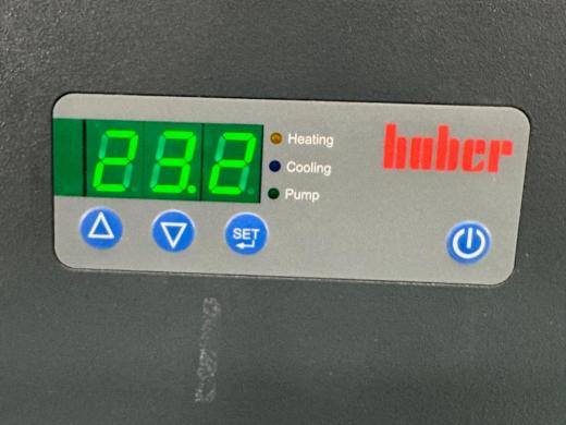 Huber Minichiller 300 Compact Recirculating Chiller with Integrated Heating and Digital Control-cover