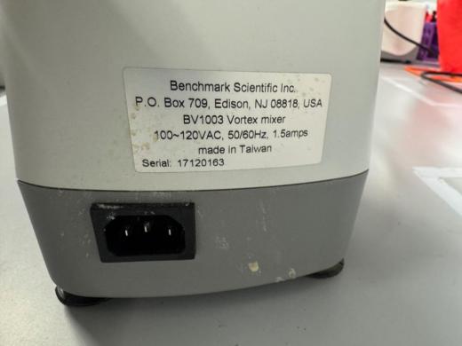 Benchmark BenchMixer V2 BV1003 Vortex Mixer for Laboratory Mixing-cover
