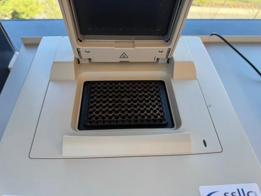 Bio-rad C1000 Touch Thermal Cycler-cover