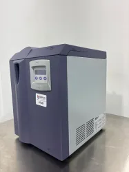 Parker Hannifin 110HMD Hydrogen Gas Generator with Digital Control Panel, 2 of 4