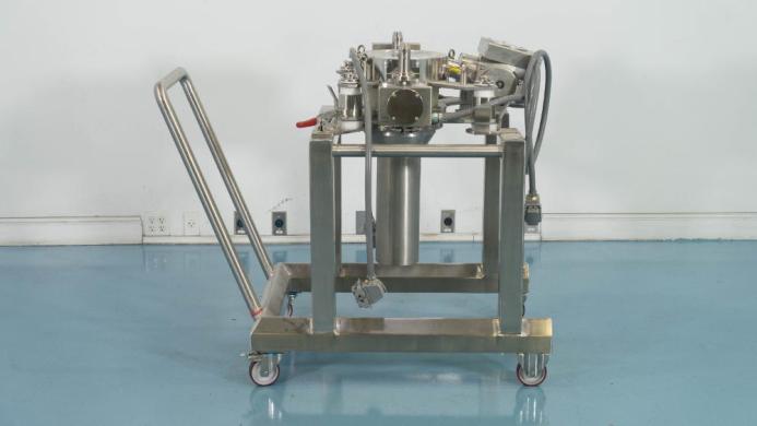 Glatt TKS Containment Valve System for Safe Solid Product Transfer-cover