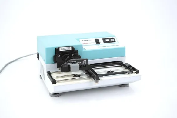 Thermo Scientific Labsystems Multidrop Micro Reagent Dispenser 384/96-Well 835 M