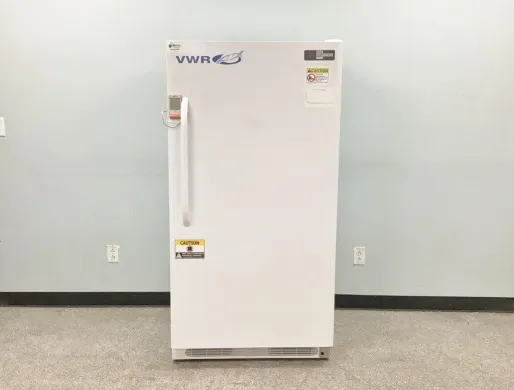 VWR SCGP 1804 / SCGP 2004 Upright Laboratory Refrigerator for 4°C Cold Storage
