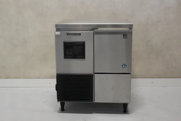 Hoshizaki FM-80KE Flake Ice Machine with 85 kg/24h Capacity and 26 kg Storage