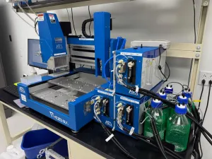 Art Robbins Instruments Phoenix Ventus Automated Protein Crystallization Dispenser, 2 of 3