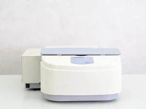 Bio-Tek Uvikon XS UV-Visible Spectrophotometer for Quantitative Absorption Analysis, 2 of 4