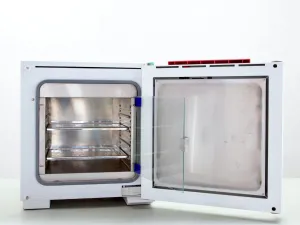 MMM Medcenter Incucell 55 Laboratory Incubator, 4 of 4