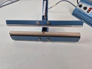 Hulme Martin 10/3319 Laboratory Heat Sealer for Thermoplastic and Laminated Films, 6 of 8