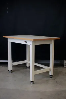 Sakae CS-096PI Medium-Duty Workbench 90x60x74 cm