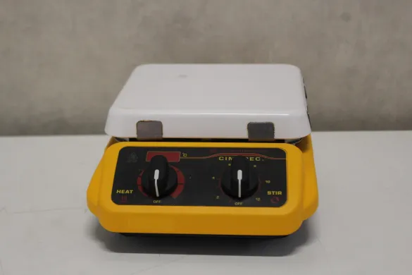 Barnstead Thermolyne Cimarec S131320-33 Temperature Controlled Hot Plate with Magnetic Stirrer
