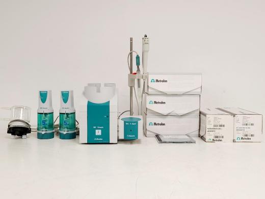 Metrohm 907 Titrado High-End Tritrator, Ti Stand, 2 x 800 Dosino Lab-cover