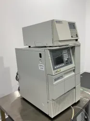 Waters Alliance 2695 HPLC System with 2489 UV/Visible Detector for Liquid Chromatography Analysis, 2 of 4