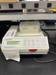 Eppendorf ThermoMixer R 5355 Digital Tube Mixer with Temperature Control for 1.5 ml Tubes, 2 of 2