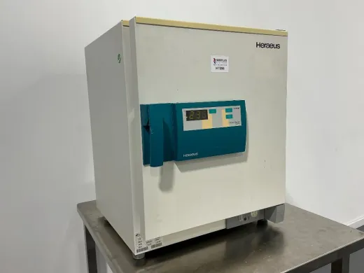 Kendro Heraeus Function Line Laboratory Oven with Digital Temperature Control