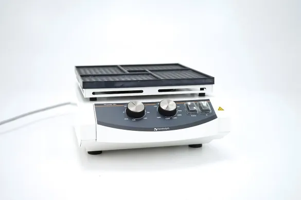 Heidolph Titramax 101 Microplate Shaker, 4 × MTP, 1350 rpm