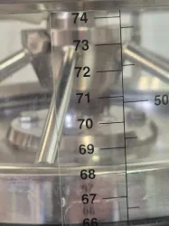 Cytiva Axichrom 140/300 Low-Pressure Axial Compression Chromatography Column, 4 of 13