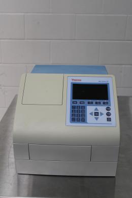Thermo Multiskan GO 51119200 UV-Vis Dual Beam Microplate Spectrophotometer Reader-cover