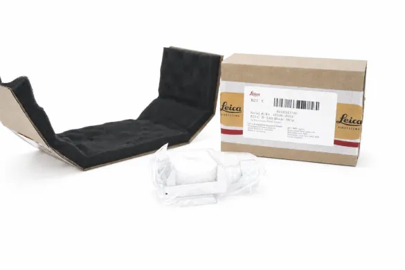 Leica Standard Specimen Clamp 40 x 40 mm Adapter 14050237998