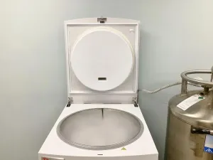 Thermo Scientific CryoPlus 2 Cryogenic Storage System with Automated Liquid Level Control, 6 of 13