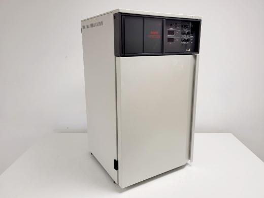 Sanyo CO2 Incubator Model MCO 96-cover
