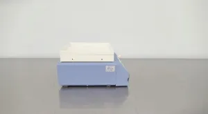 Stuart SSM5 Digital Microplate Shaker with Orbital Motion, 2 of 10
