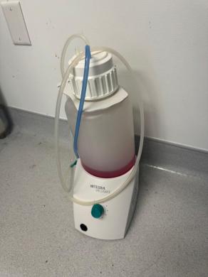 INTEGRA Biosciences VACUSAFE Benchtop Laboratory Aspiration System with Integrated Vacuum Control-cover