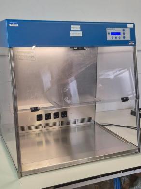 VWR PCR 732-2541 UV-Decontaminated Biological Workstation for PCR and Nucleic Acid Amplification-cover