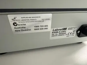 Labnet Vortemp 56 Incubated Vortexer with Digital Temperature Control, 2 of 2