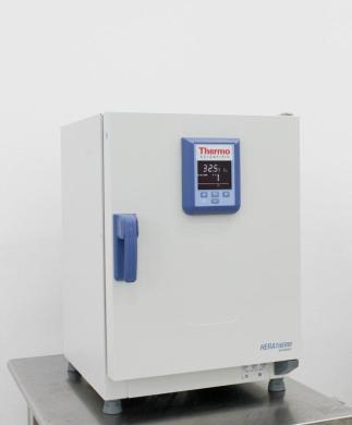 Thermo Scientific Heratherm IMH60 Forced Convection Laboratory Incubator 66L, 5-105°C-cover