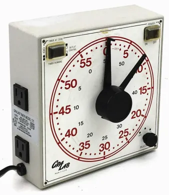 GraLab Model 171 60-Minute Analog Laboratory Timer with Outlet Control