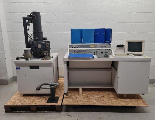 Cambridge Instruments Stereoscan 240 SEM-cover