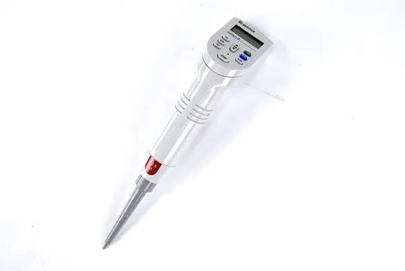 Matrix Impact 2 Electronic Single-Channel Pipette, 2–12.5 µL