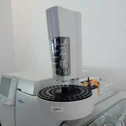 Bruker 450/320 GCMS System, 10 of 22