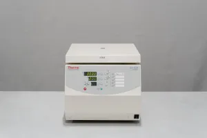 Thermo IEC CL30 Benchtop Centrifuge, 3 of 7