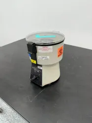 Clay Adams Benchtop Centrifuge for Laboratory Sample Separation, 2 of 4