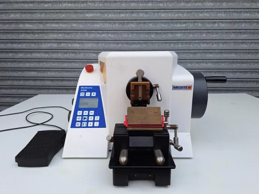 Medite A550 Rotary Microtome