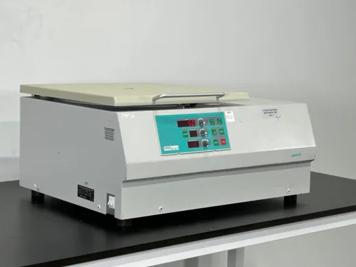 Hermle Labortechnik Z 400K High-Speed Benchtop Centrifuge with Digital Control