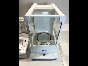 A&D BA-225TE Semi-Micro Analytical Balance with 220g Capacity and 0.01mg Readability, 2 of 16