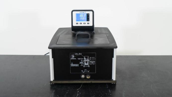 VWR 20L Recirculating Water Bath for Precise Temperature Control in Laboratory Applications-cover