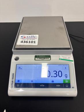 Mettler Toledo MS3002TS/00 Precision Laboratory Balance with Touchscreen and Stainless Steel Pan-cover