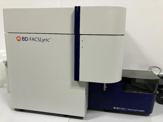 BD FACSLyric Benchtop Flow Cytometer with BD FACSuite Software-cover