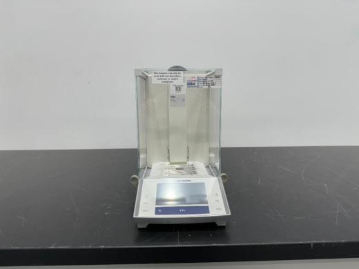 Mettler Toledo XS64 Analytical Balance for Precise Laboratory Mass Measurement-cover