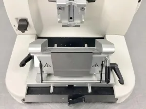 Leica RM2125 RTS Manual Rotary Microtome for Precision Tissue Sectioning, 6 of 10