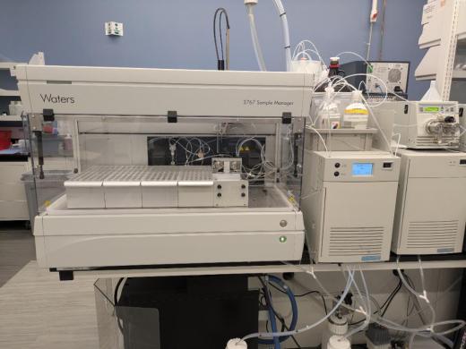 Waters 3767 Sample Manager LC Prep Autopurification System with Integrated Chromatography Hardware-cover
