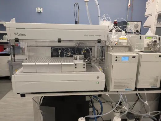 Waters 3767 Sample Manager LC Prep Autopurification System with Integrated Chromatography Hardware