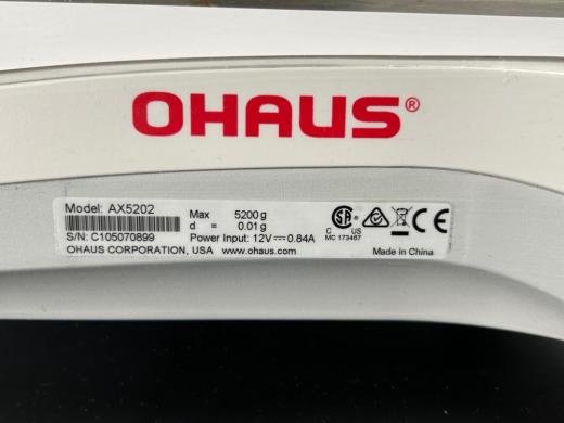 Ohaus Adventurer Digital Scale-cover