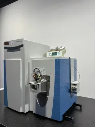 Thermo Scientific Q Exactive Plus Hybrid Quadrupole-Orbitrap Mass Spectrometer, 2 of 7