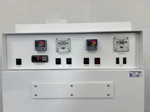 Leec SL3/RH Environmental Chamber for High-Humidity Controlled Incubation, 9 of 13