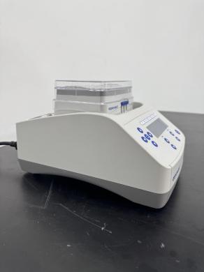 Eppendorf ThermoStat C Model 5383 – Precision Laboratory Temperature Control System-cover